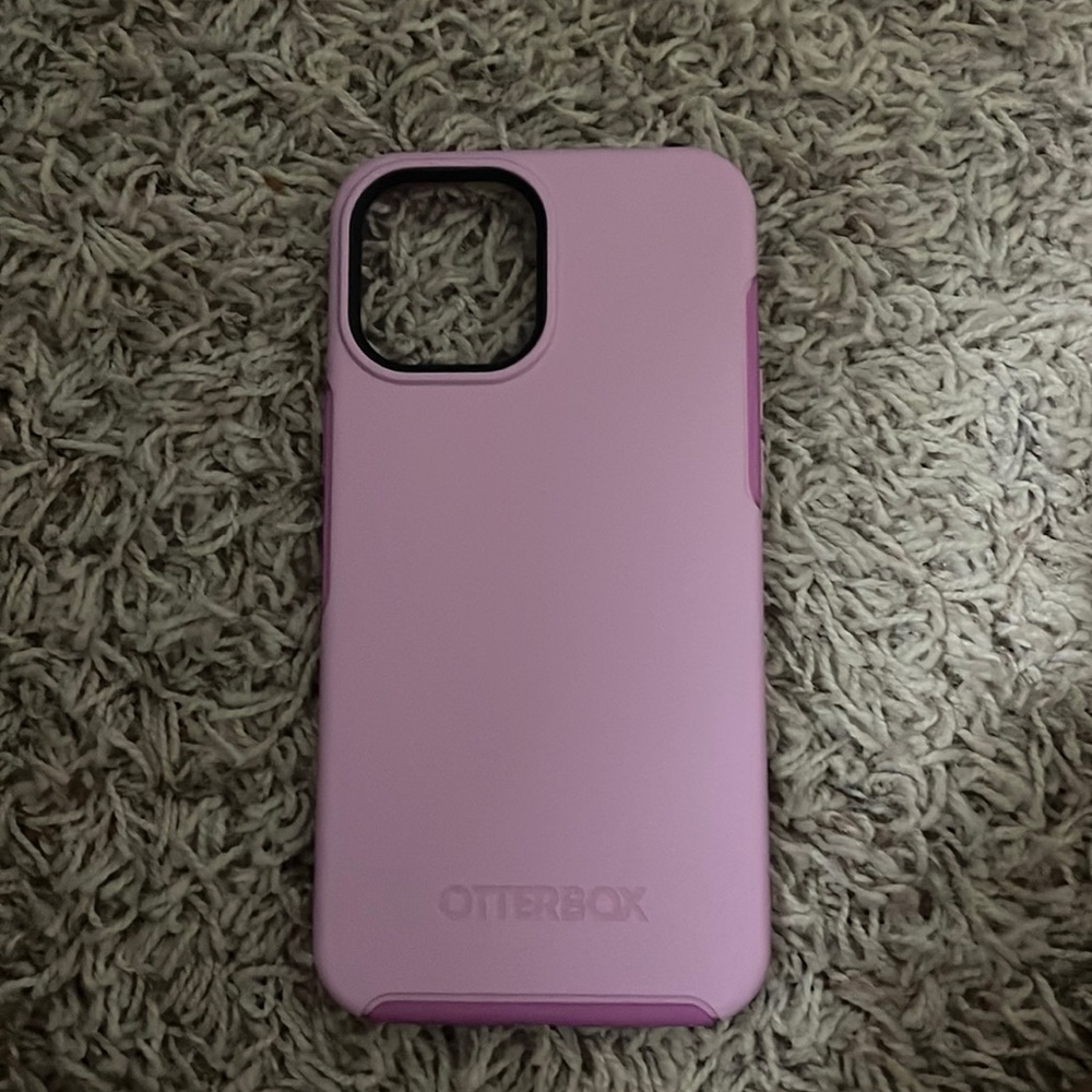 purple iphone 12/13 pro max otter box case.